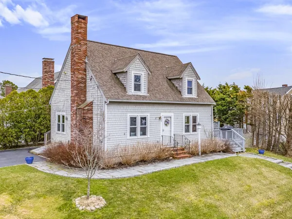 $795,000 | 1 Burg Avenue, Sandwich, MA 02563