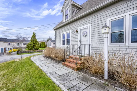 $795,000 | 1 Burg Avenue, Sandwich, MA 02563