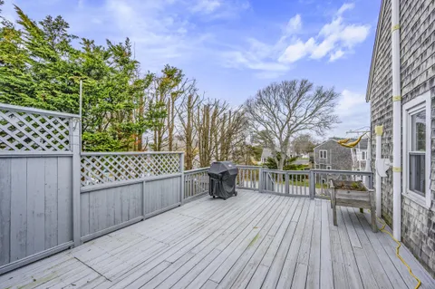 $795,000 | 1 Burg Avenue, Sandwich, MA 02563