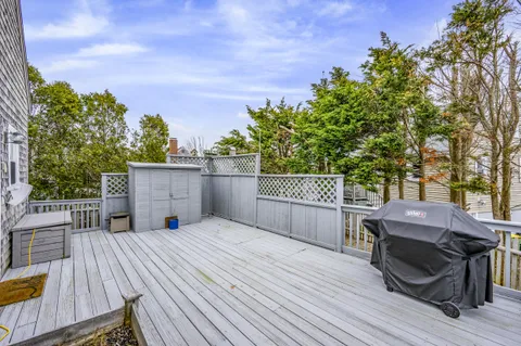 $795,000 | 1 Burg Avenue, Sandwich, MA 02563