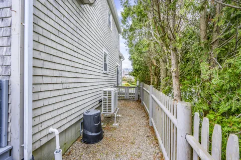 $795,000 | 1 Burg Avenue, Sandwich, MA 02563