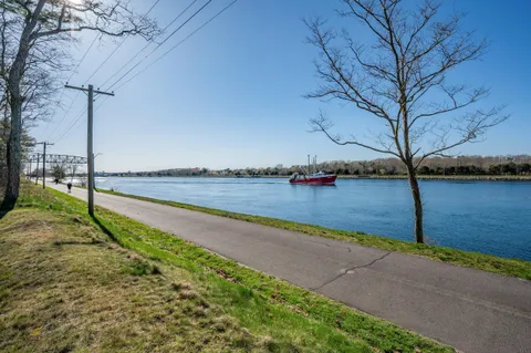 $795,000 | 1 Burg Avenue, Sandwich, MA 02563