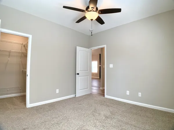 $2,000 | 413 Ayden Lane, Clarksville, TN 37042