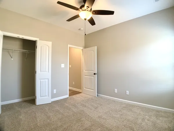 $2,000 | 413 Ayden Lane, Clarksville, TN 37042