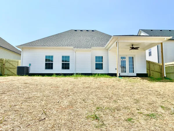 $2,000 | 413 Ayden Lane, Clarksville, TN 37042