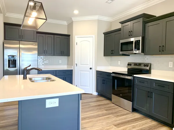 $2,000 | 413 Ayden Lane, Clarksville, TN 37042