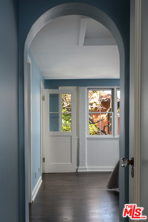 870 South San Rafael Avenue Pasadena, CA 91105 - Photo 40 of 54