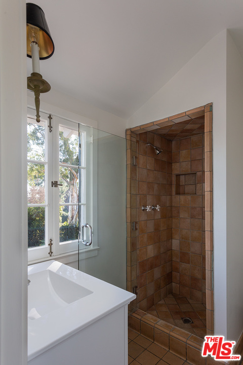 870 South San Rafael Avenue Pasadena, CA 91105 - Photo 43 of 54