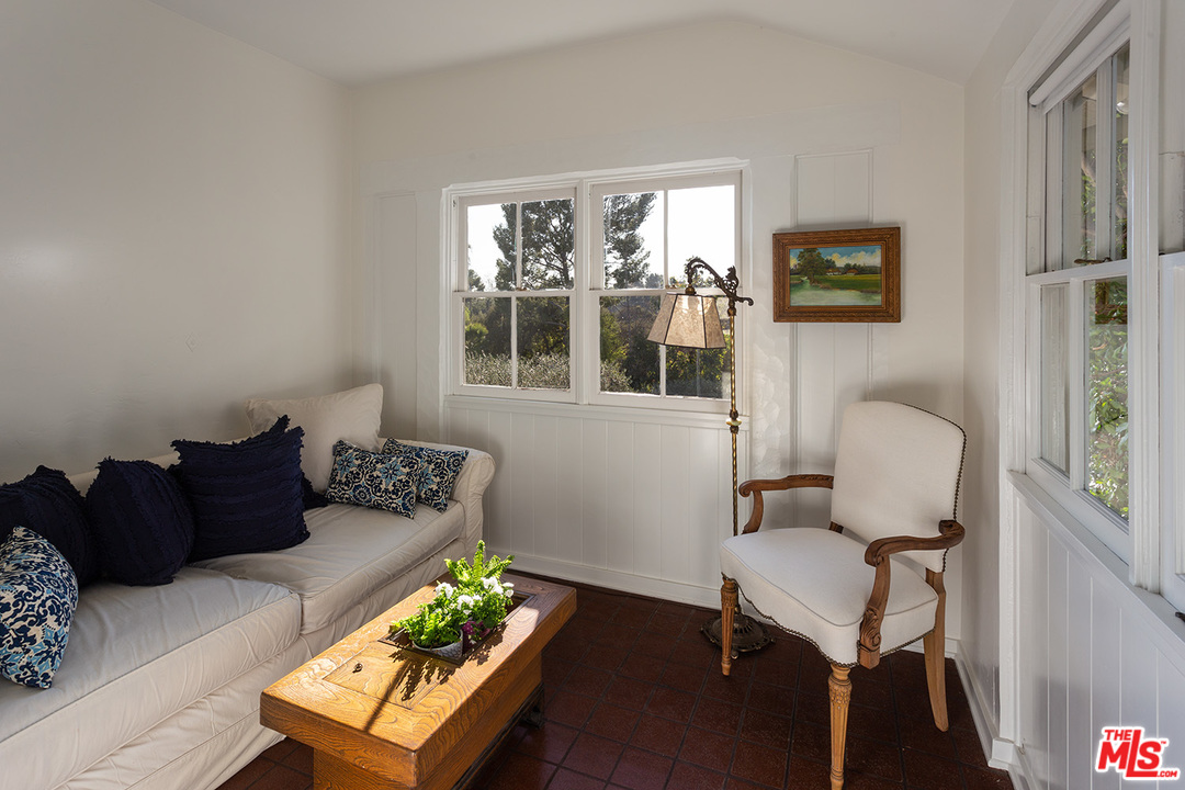 870 South San Rafael Avenue Pasadena, CA 91105 - Photo 44 of 54