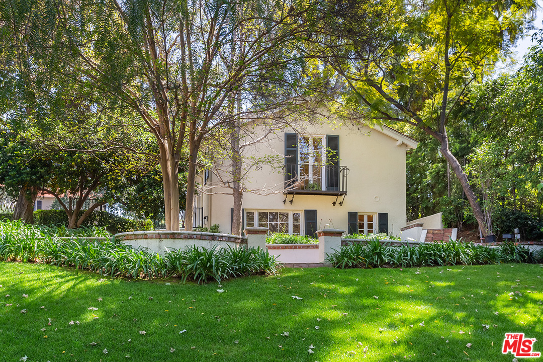 870 South San Rafael Avenue Pasadena, CA 91105 - Photo 49 of 54