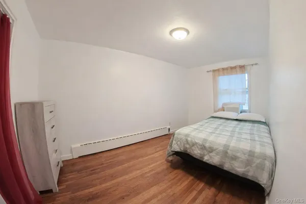 $779,000 | 3014 Matthews Avenue | Olinville