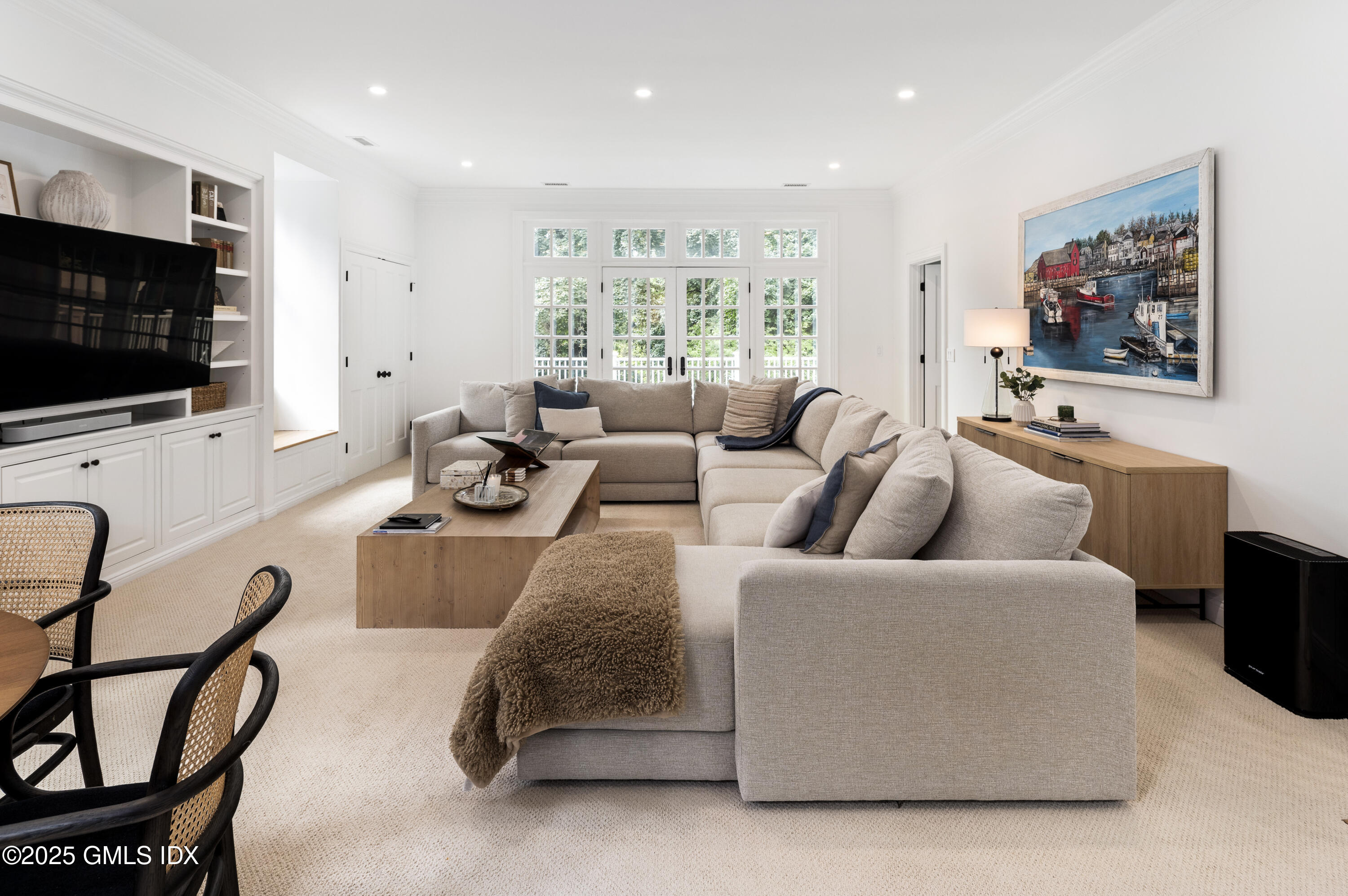 40 Ridgeview Avenue Greenwich, CT 06830 - Photo 17 of 38 a living room with furniture and a flat screen tv