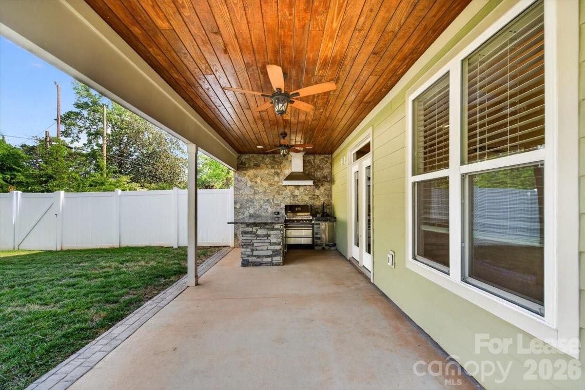 5201 Valley Stream Road Charlotte, NC 28209 - Photo 10 of 47