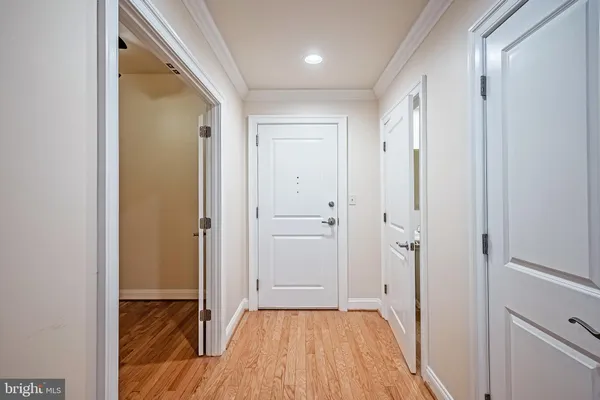 $4,200 | 3625 10th Street North, Unit 211, Arlington, VA 22201