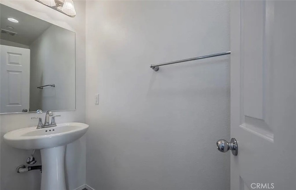 955 South Bluff Road Montebello, CA 90640 - Photo 11 of 23