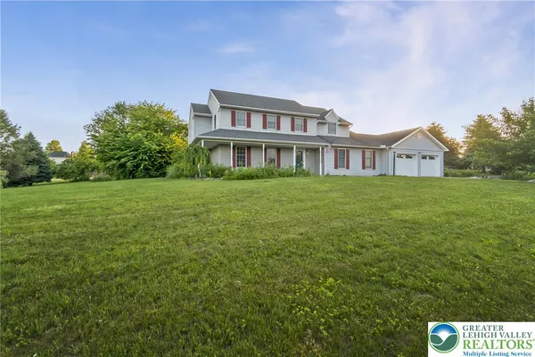 $499,999 | 3824 East View Drive, Orefield, PA 18069