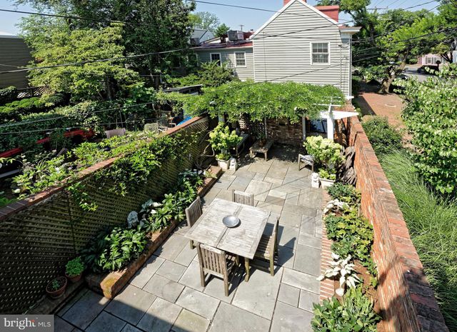 $1,650,000 | 601 South Lee Street, Alexandria, VA 22314