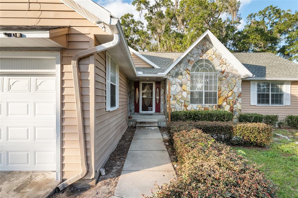 9161 Southwest 34th Place Ocala, FL 34481 - Photo 5 of 100
