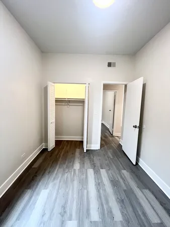 $1,800 | 2258 South Sacramento Avenue, Unit 2B, Chicago, IL 60623