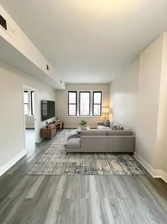$1,800 | 2258 South Sacramento Avenue, Unit 2B, Chicago, IL 60623