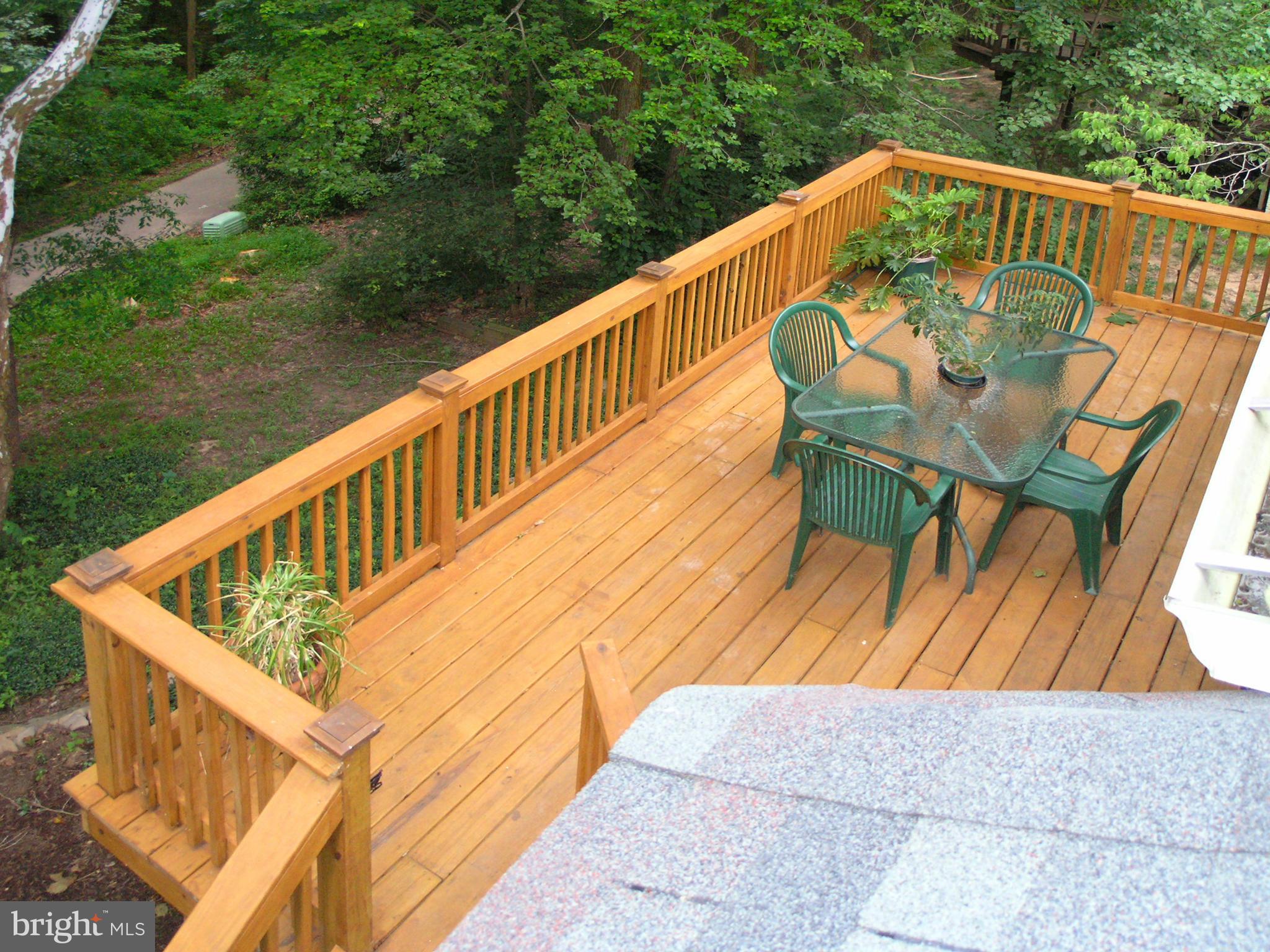 1560 Trails Edge Lane Reston, VA 20194 - Photo 25 of 30 Deck