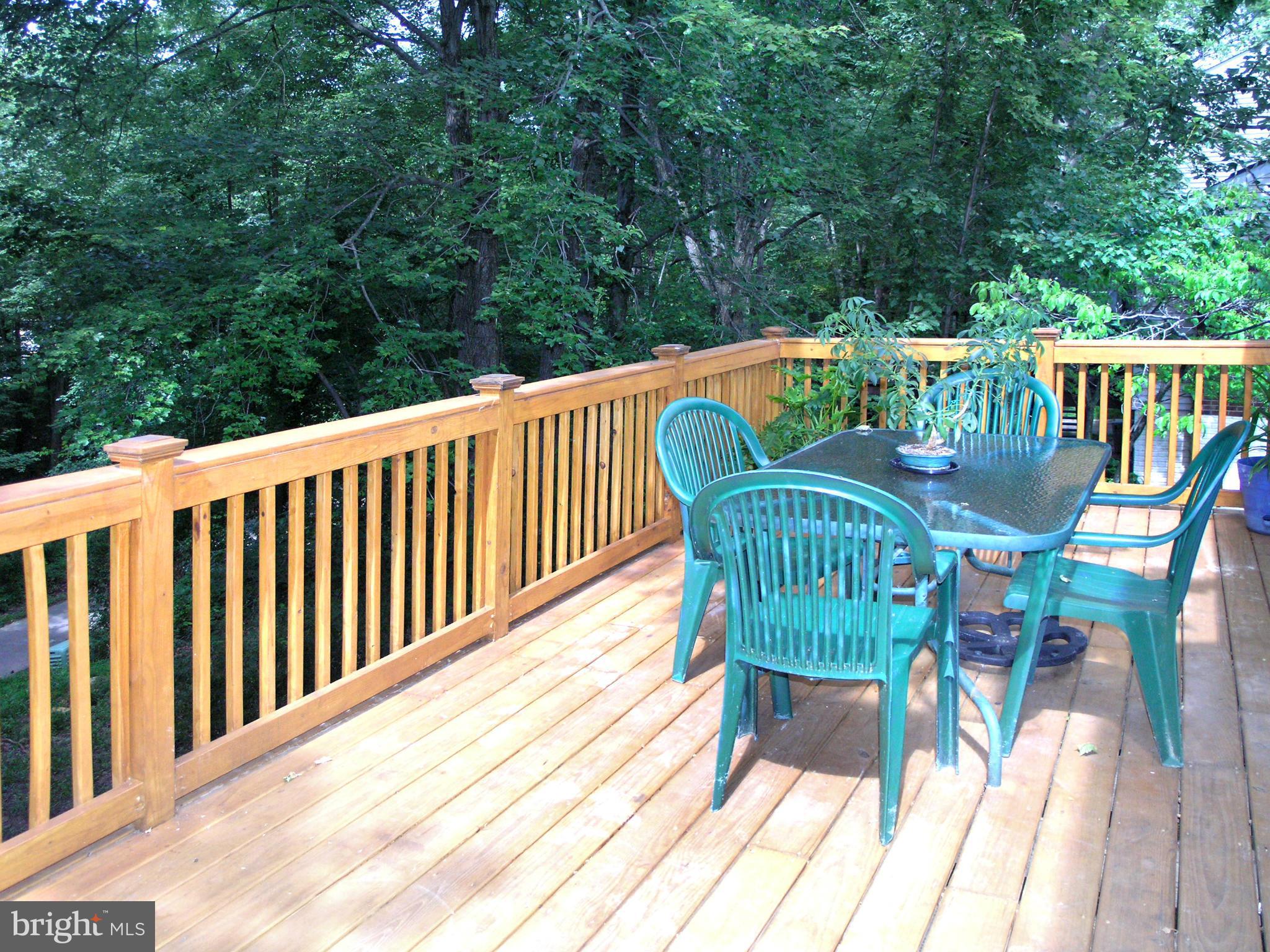 1560 Trails Edge Lane Reston, VA 20194 - Photo 26 of 30 Deck
