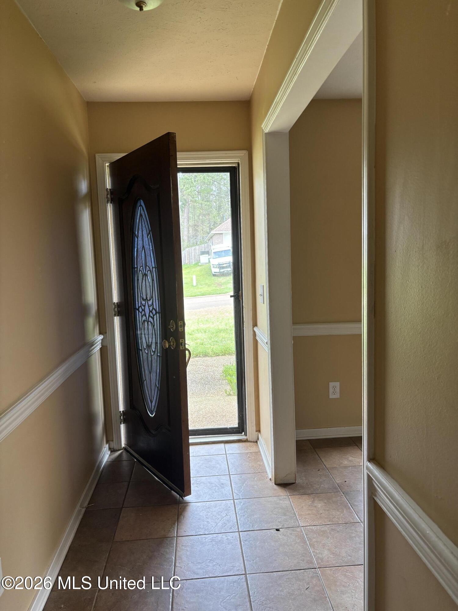705 Tatum Drive Florence, MS 39073 - Photo 2 of 29 IMG_0525