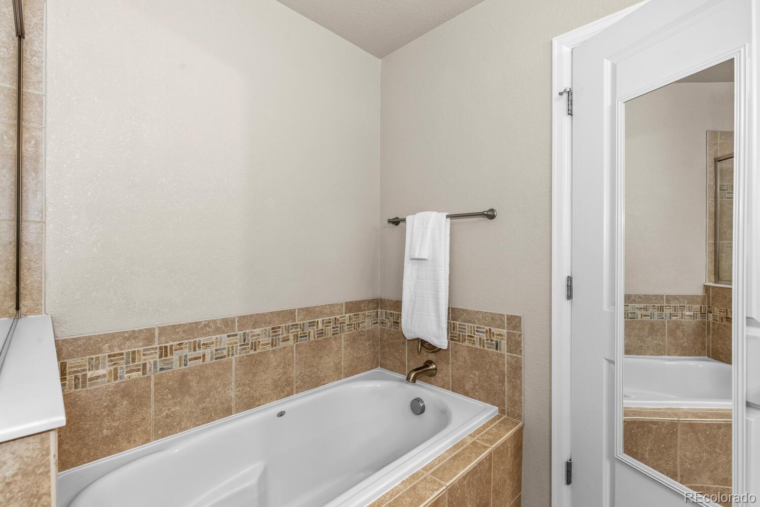 10212 RidgeGate Circle Lone Tree, CO 80124 - Photo 25 of 46 Gallery Image 25