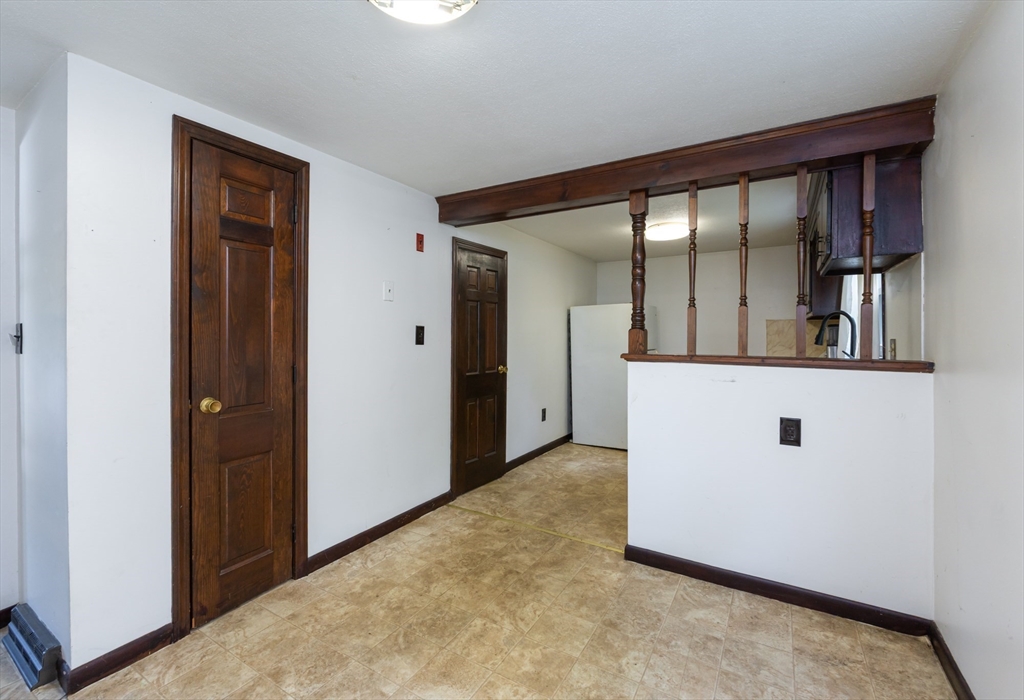 1222 Mammoth Road Dracut, MA 01826 - Photo 18 of 35