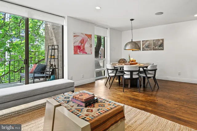 $885,000 | 1674 Chimney House Road, Reston, VA 20190