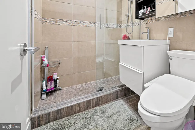 $885,000 | 1674 Chimney House Road, Reston, VA 20190