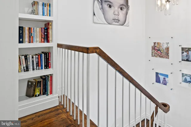 $885,000 | 1674 Chimney House Road, Reston, VA 20190