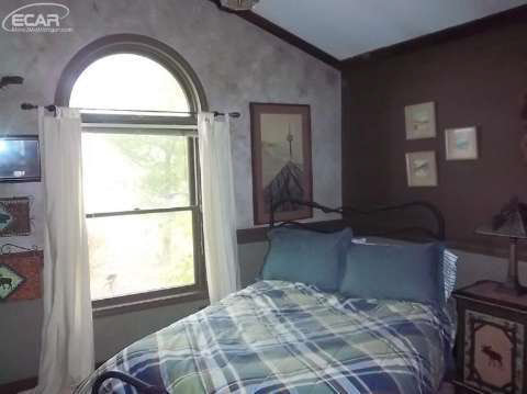 8171 Calkins Road Flint, MI 48532 - Photo 10 of 20 20424143-9.JPG