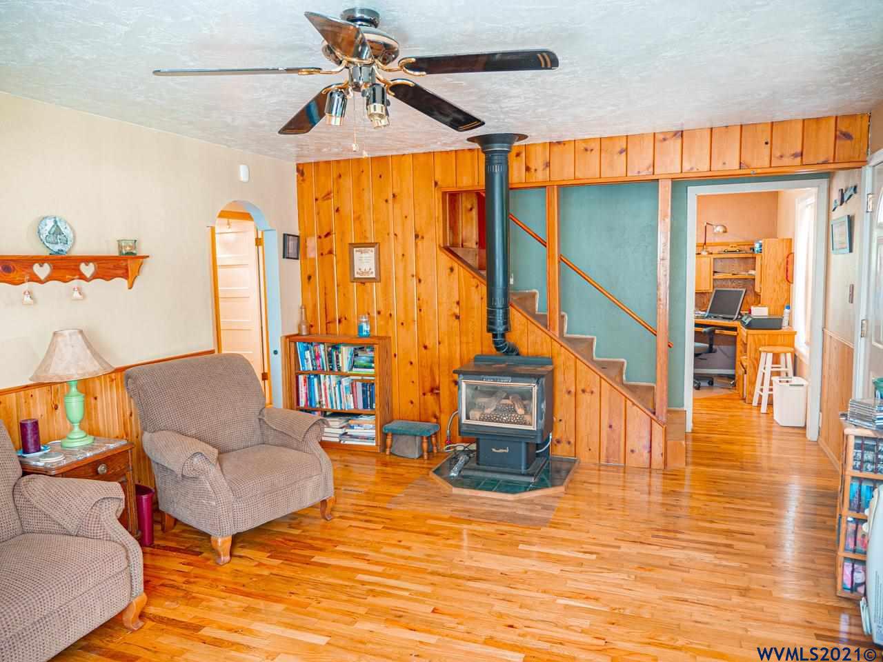 1820 Southwest 17th Avenue Albany, OR 97321 - Photo 4 of 32 Gallery Image 4