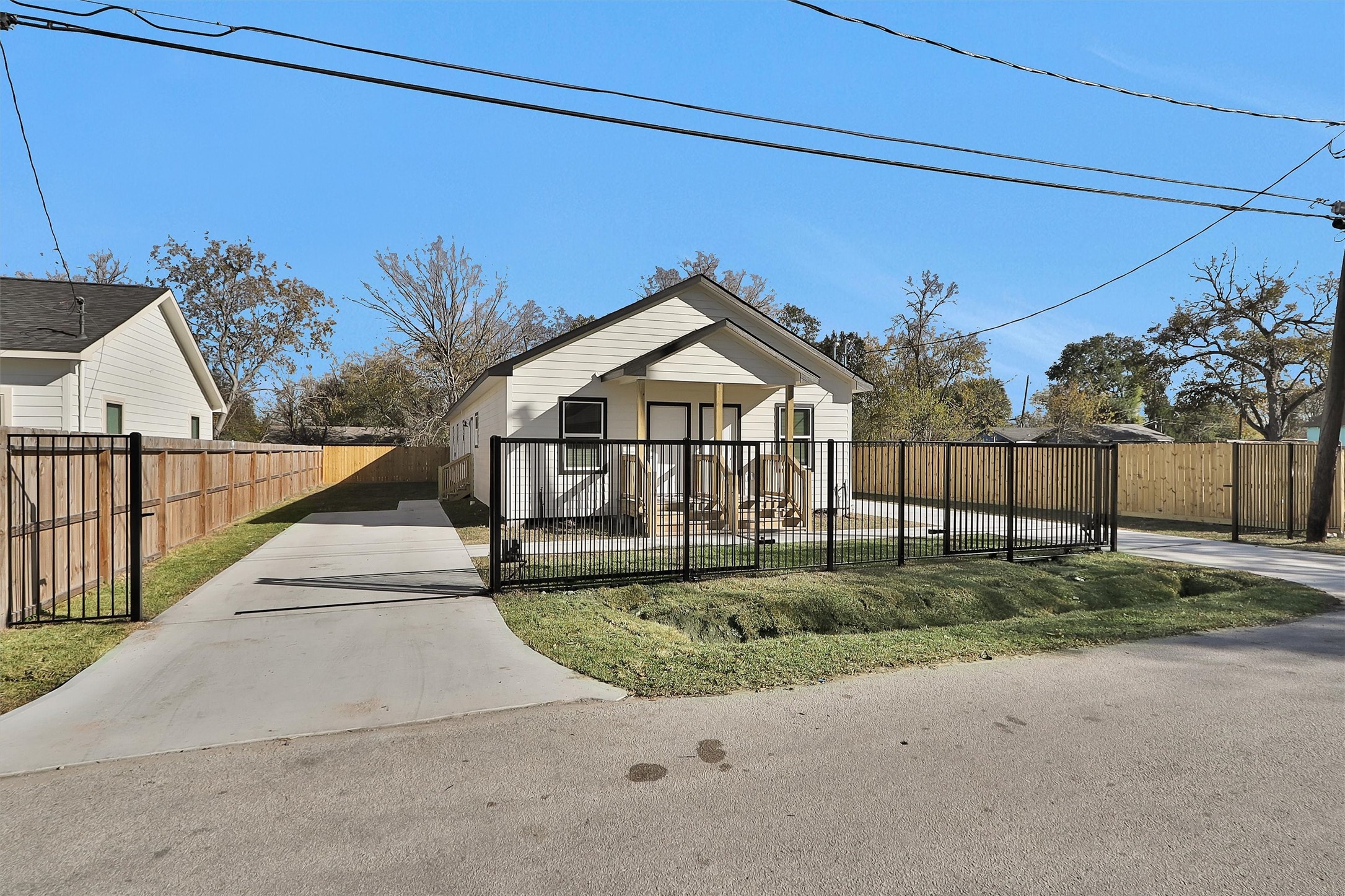 3916 Falls Street Houston, TX 77026 - Photo 1 of 28 a view of a house with a street