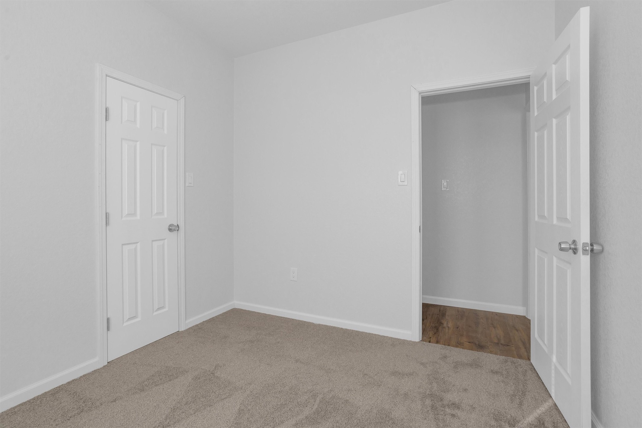 3916 Falls Street Houston, TX 77026 - Photo 26 of 28 a view of an empty room
