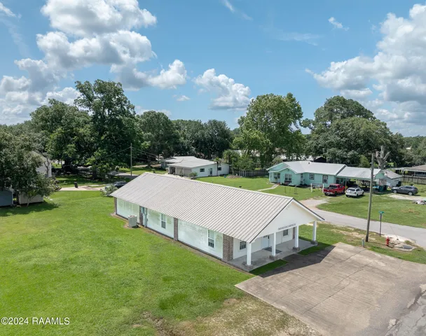$199,500 | 211 South 1st Street, Iota, LA 70543