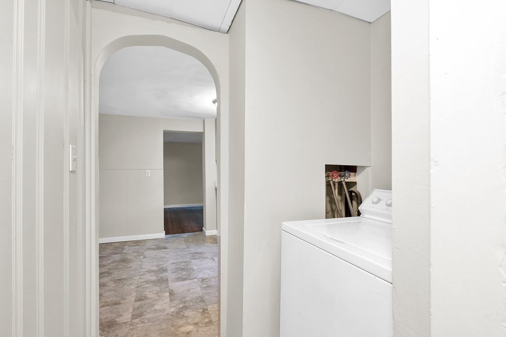 57 Fremont Street Springfield, MA 01105 - Photo 21 of 29 Gallery Image 21