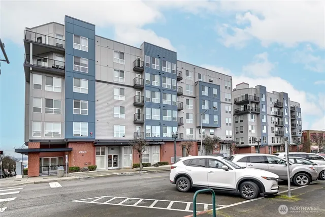$295,950 | 2824 Grand Avenue, Unit A104, Everett, WA 98201
