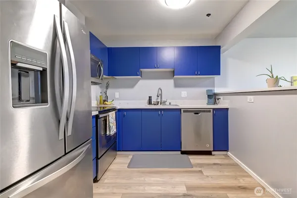 $295,950 | 2824 Grand Avenue, Unit A104, Everett, WA 98201