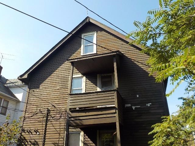 1831 Haldane Road Cleveland, OH 44112 - Photo 2 of 10