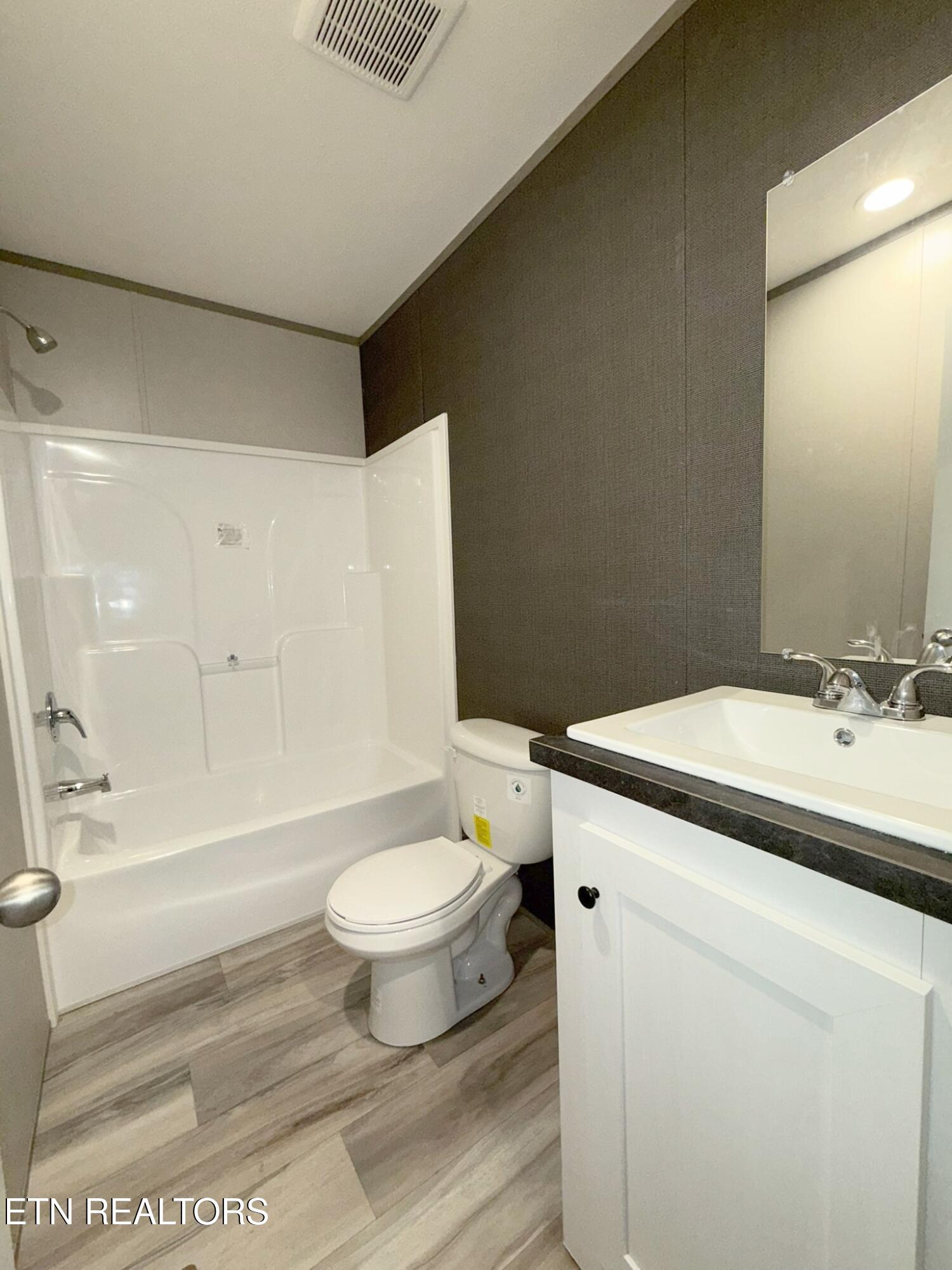 596 Old Long Hollow Road La Follette, TN 37766 - Photo 14 of 34 IMG_2219