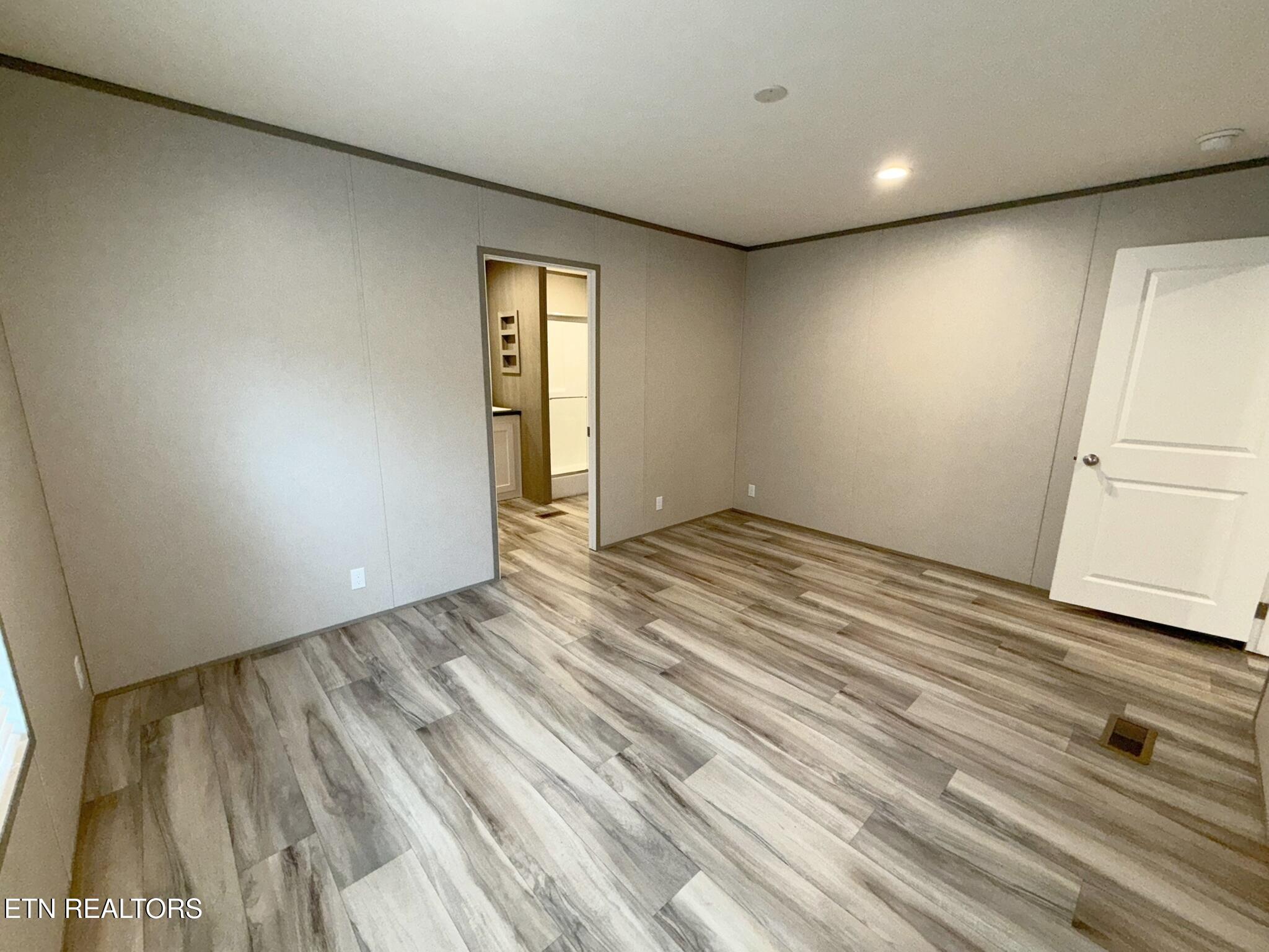 596 Old Long Hollow Road La Follette, TN 37766 - Photo 20 of 34 IMG_2206