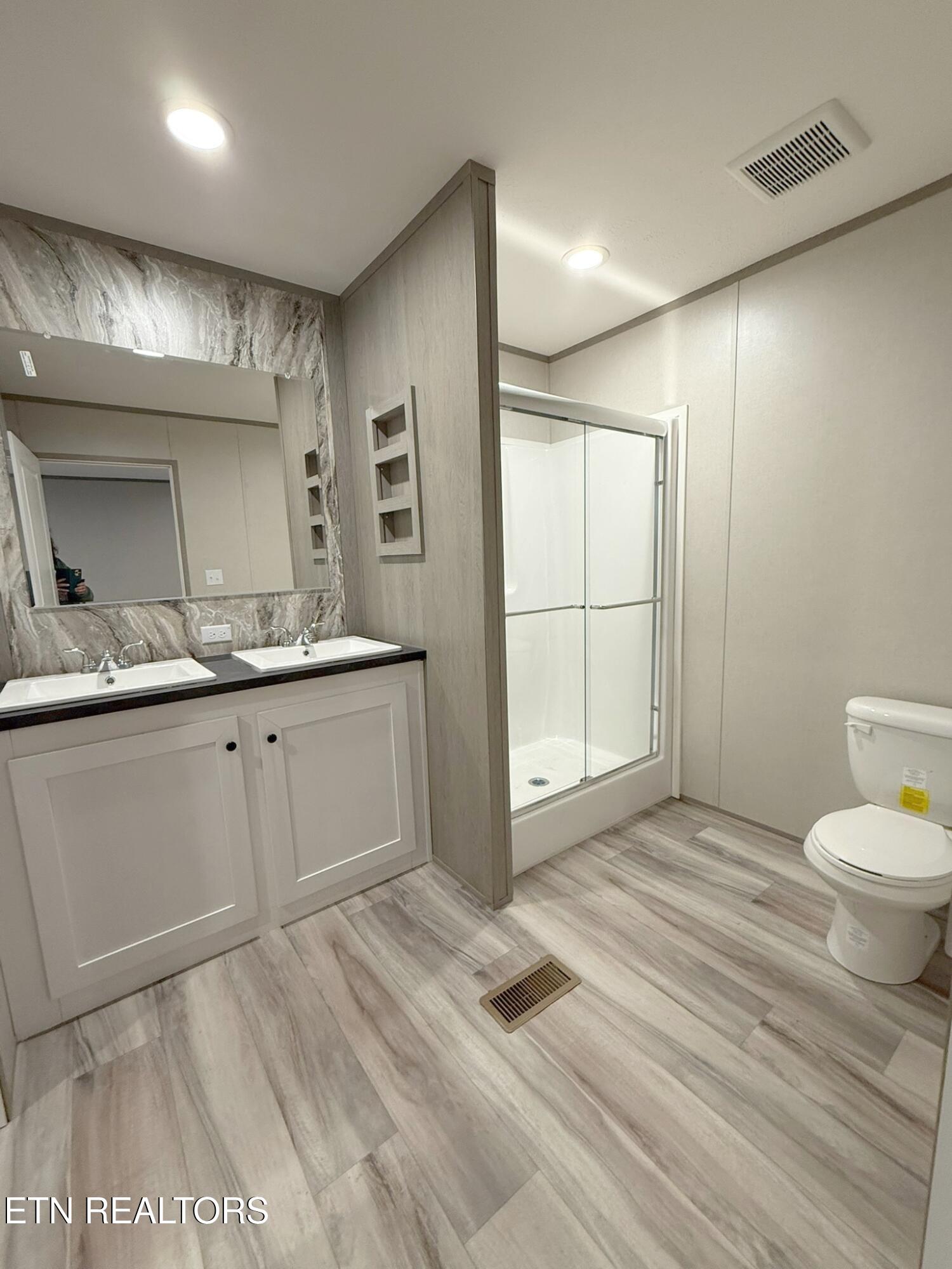 596 Old Long Hollow Road La Follette, TN 37766 - Photo 22 of 34 IMG_2199