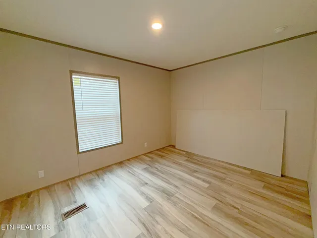 $209,000 | 596 Old Long Hollow Road, La Follette, TN 37766