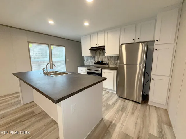 $209,000 | 596 Old Long Hollow Road, La Follette, TN 37766