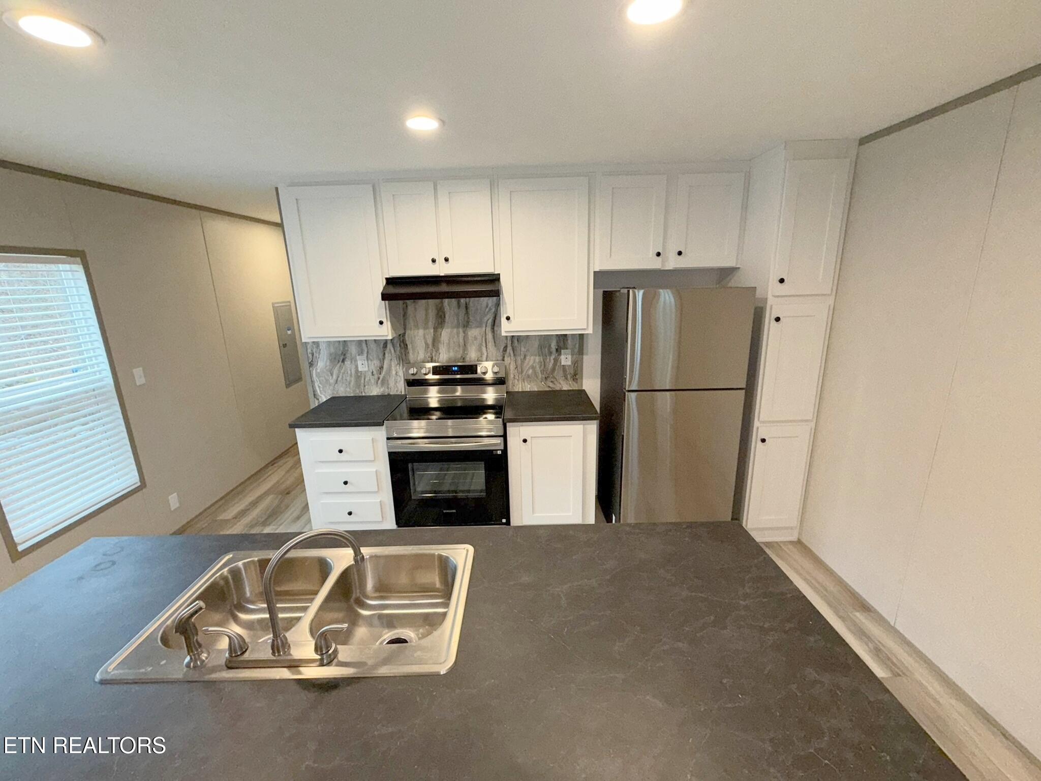 596 Old Long Hollow Road La Follette, TN 37766 - Photo 7 of 34 IMG_2212