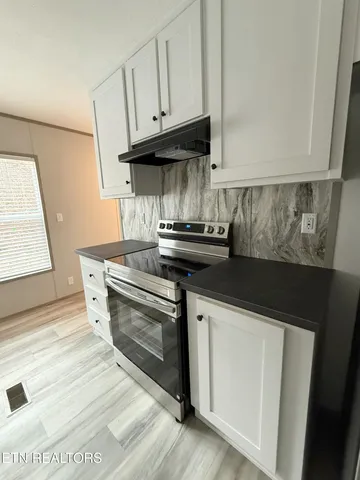 $209,000 | 596 Old Long Hollow Road, La Follette, TN 37766