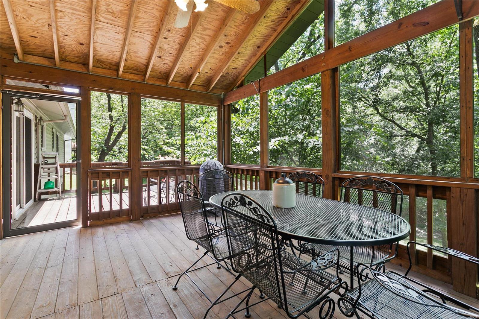 1224 Dunloe Road Ballwin, MO 63021 - Photo 34 of 43 Gallery Image 34