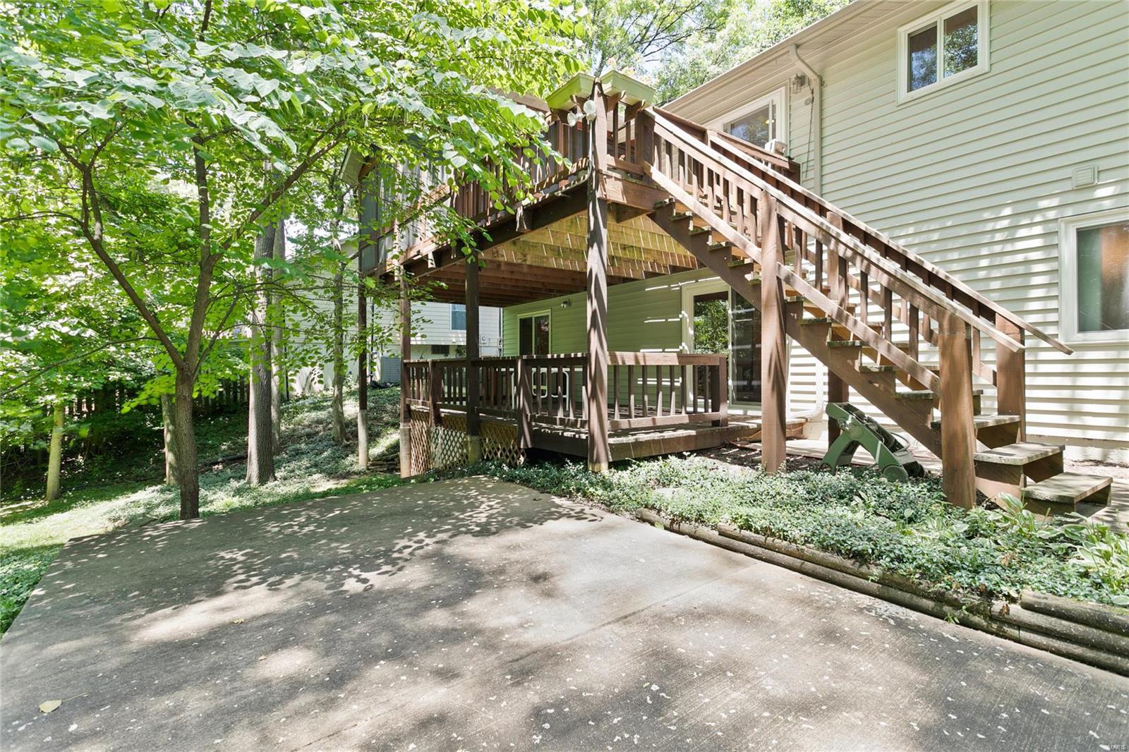 1224 Dunloe Road Ballwin, MO 63021 - Photo 40 of 43 Gallery Image 40